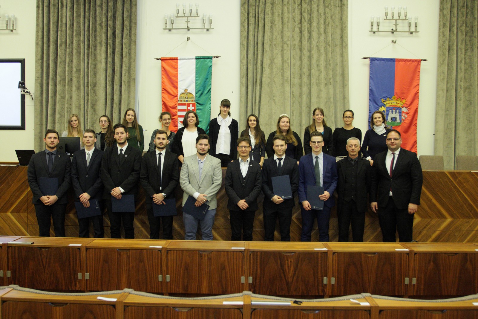 Több mint száz fehérvári diák vehetett át Alba Regia Ösztöndíjat